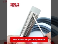 DC 3 Wire Metal Silinder M18 Inductive Proximity Sensor Untuk Deteksi Logam