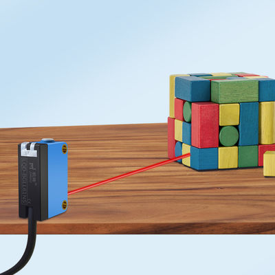 Sakelar fotolistrik NPN PNP 30-100mm IP65 DC10-30V 4 kawat BGLL61NS Sensor Optik Fotolistrik Laser untuk Mesin NCN